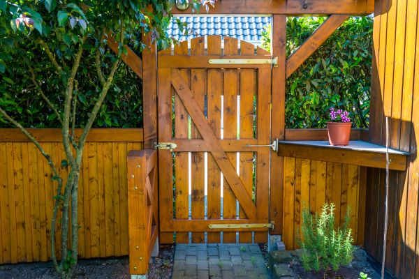 Cost of Wood Gate Repair in Vancouver