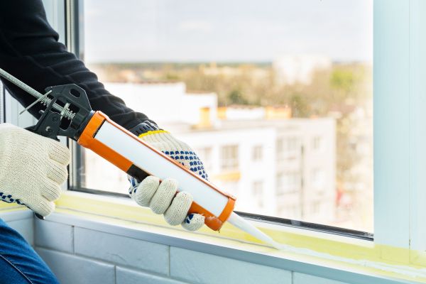 Cost of Window Recaulking Service in Vancouver