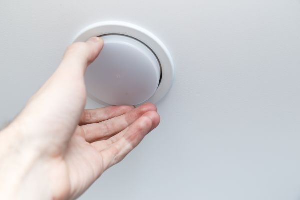 Cost of Ceiling Light Bulb Replacement in Vancouver