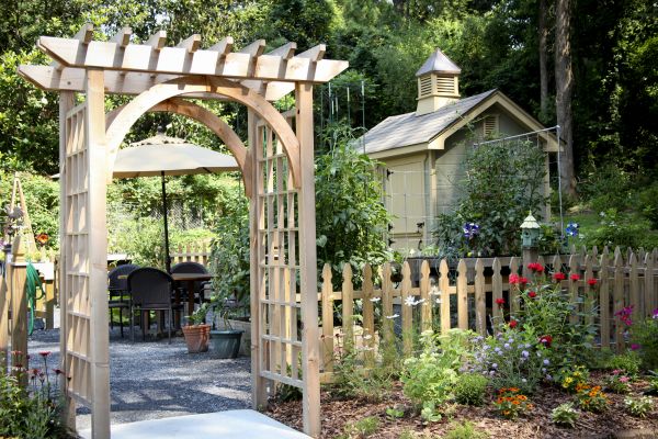 Cost of Trellis Mounting in Vancouver